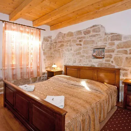 Holiday home Ferienhaus Porec 307s Baderna